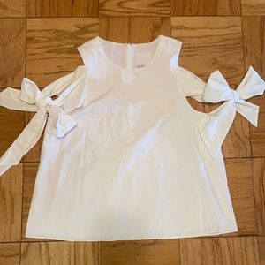 White bow sleeve top NWT